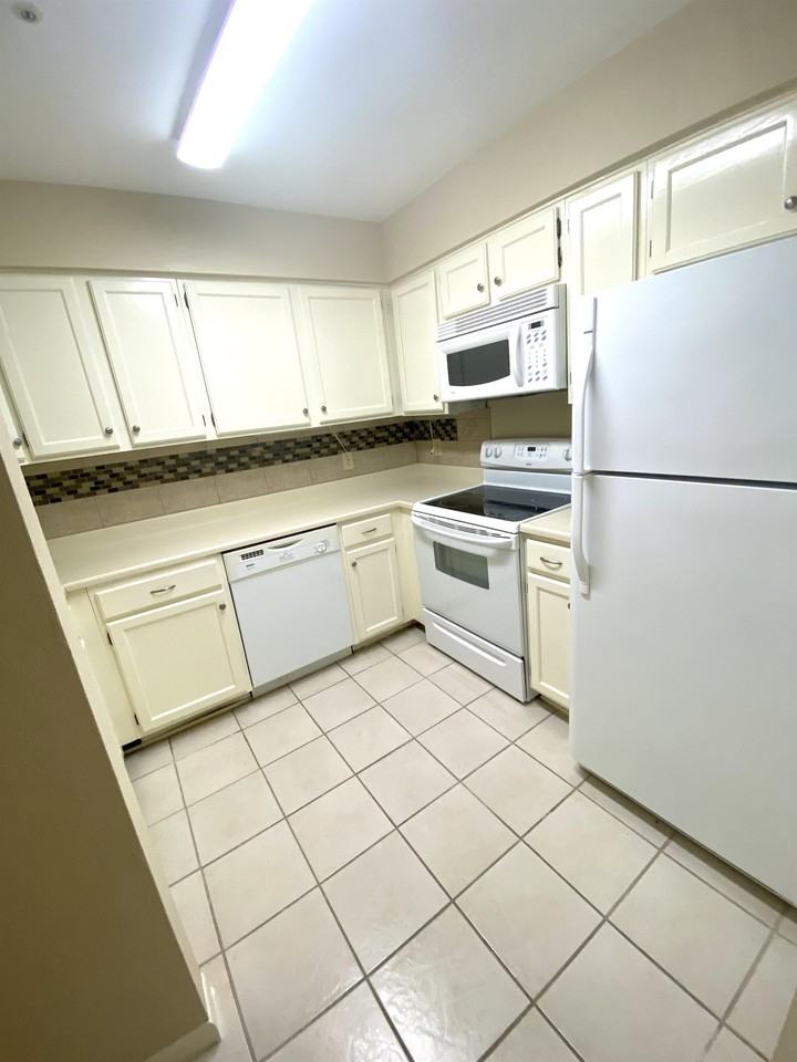 1 8531 Stonebridge - 1 San Antonio, TX. 78240 #1 - Photo 6 of 13