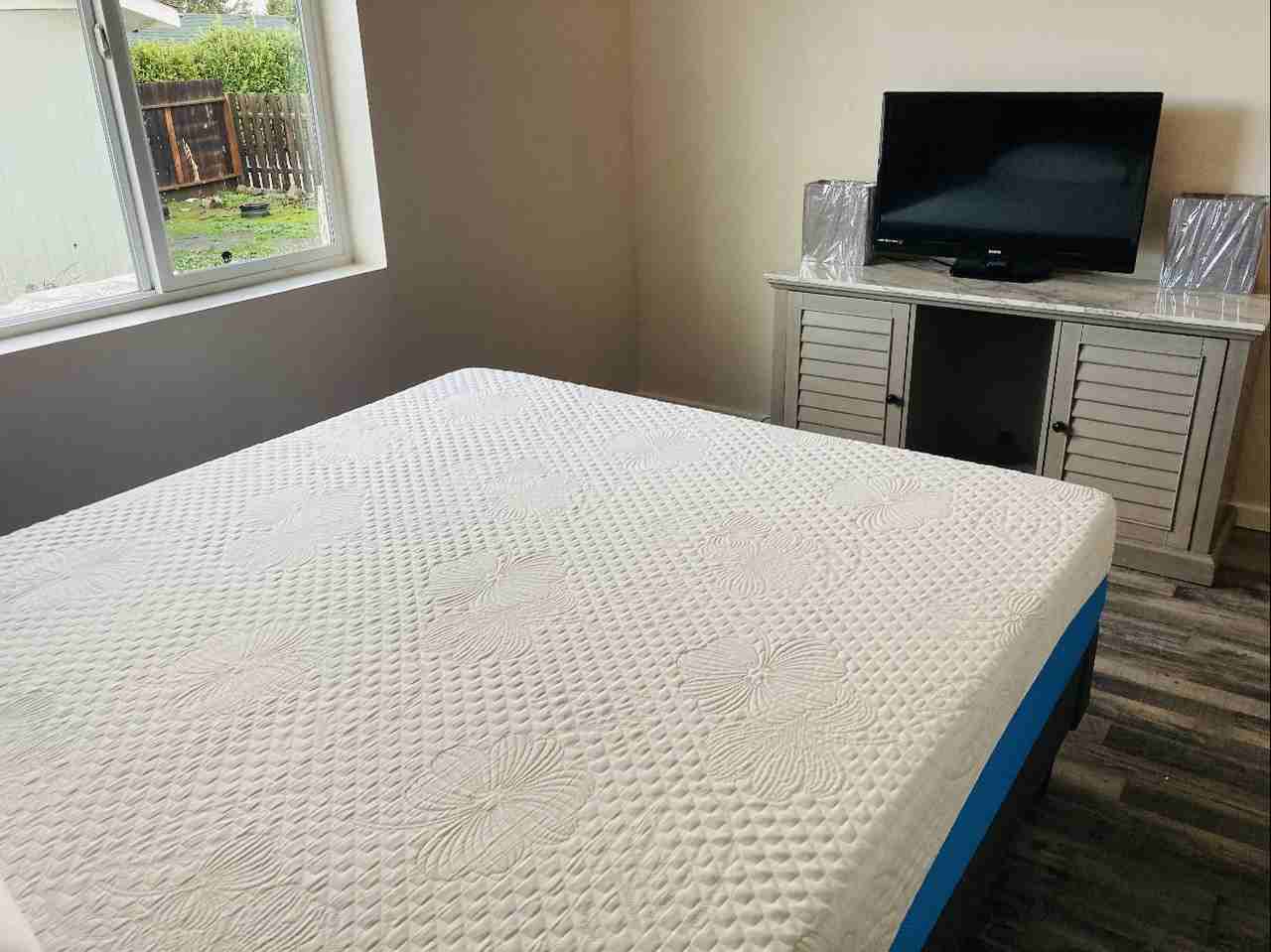 246 W Maple St #1 - Photo 3 of 5