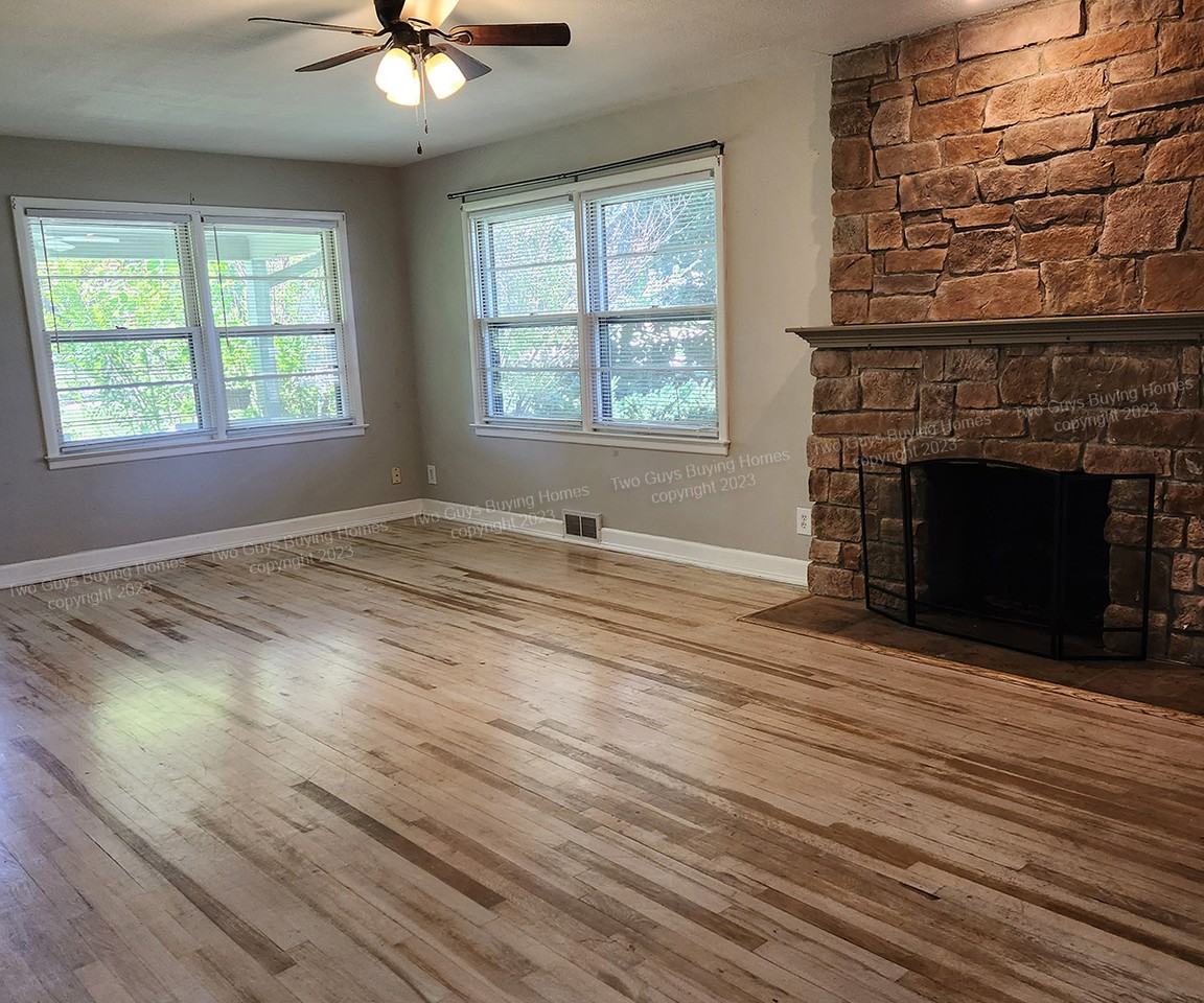 2112 S Prairie Ln #1 - Photo 3 of 11