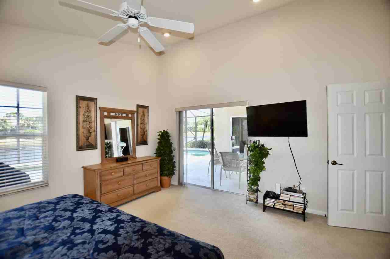 6444 Autumn Woods Boulevard #1 - Photo 6 of 30