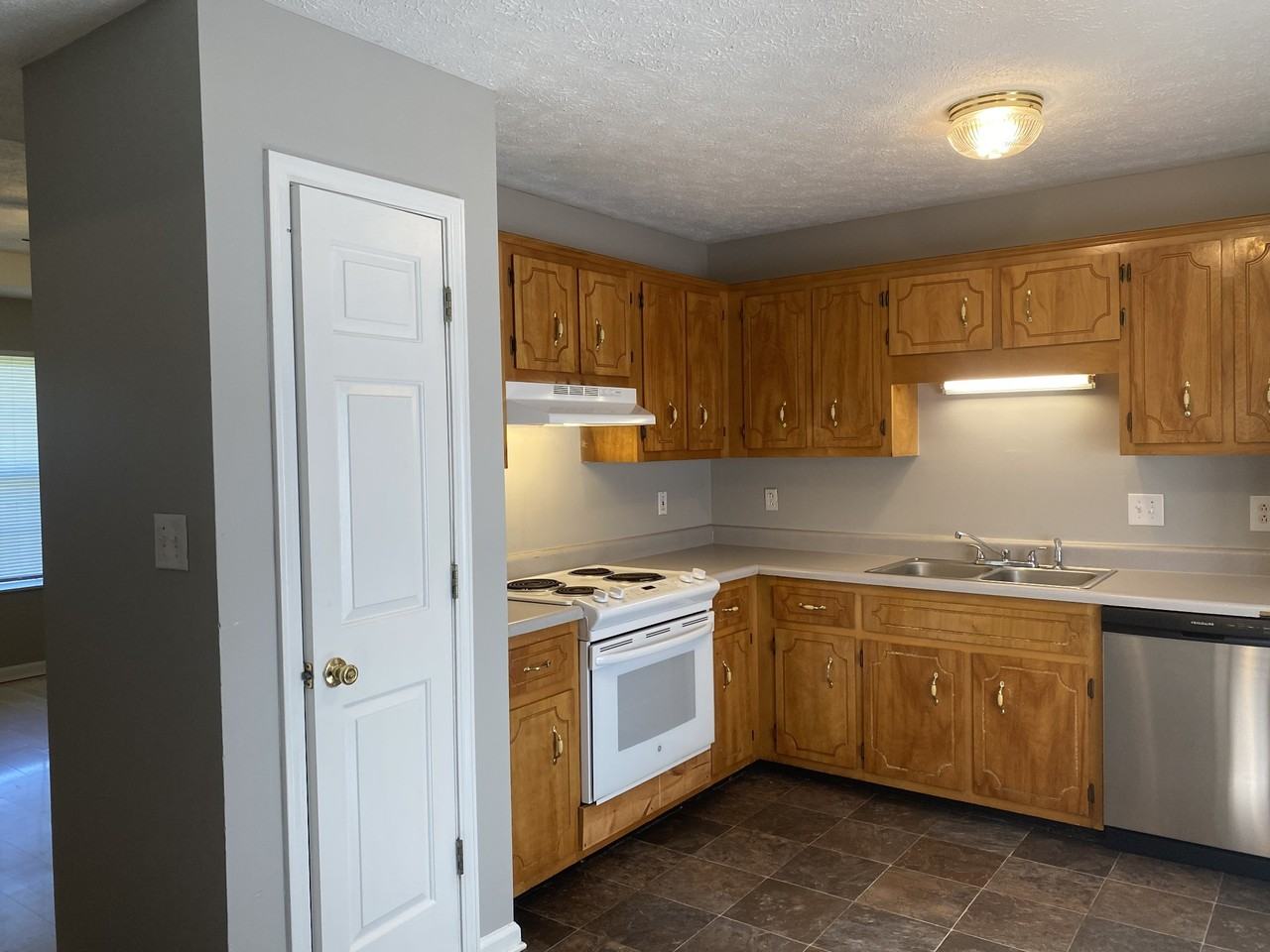 3431 Sandpiper Drive - 1Unit A #1 - Photo 6 of 15