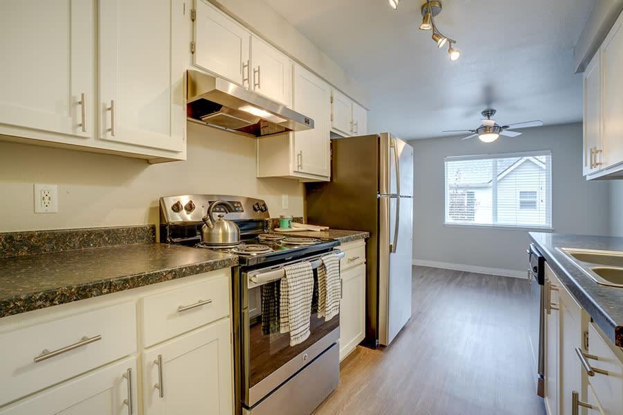 700 Se 5th Ave - Photo 4 of 44