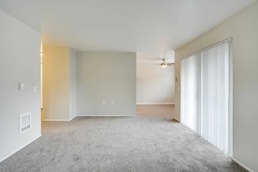 700 Se 5th Ave - Photo 2 of 44