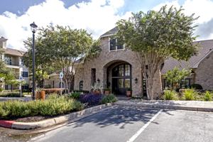 5601 Brodie Ln 32 Sunset Valley TX 78745 3 Bedroom Apartment