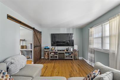 324 Mimosa Ave - Photo 2 of 15