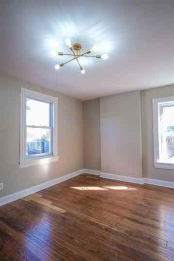 2137 Russell Blvd - Photo 3 of 12