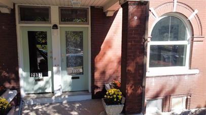 2137 Russell Blvd - Photo 2 of 12