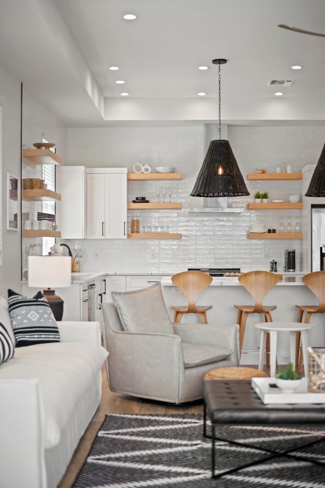 819 91st Ave N - Photo 3 of 28