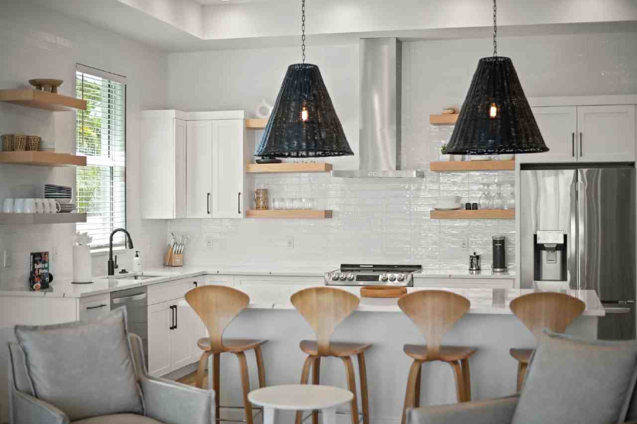 819 91st Ave N - Photo 4 of 28