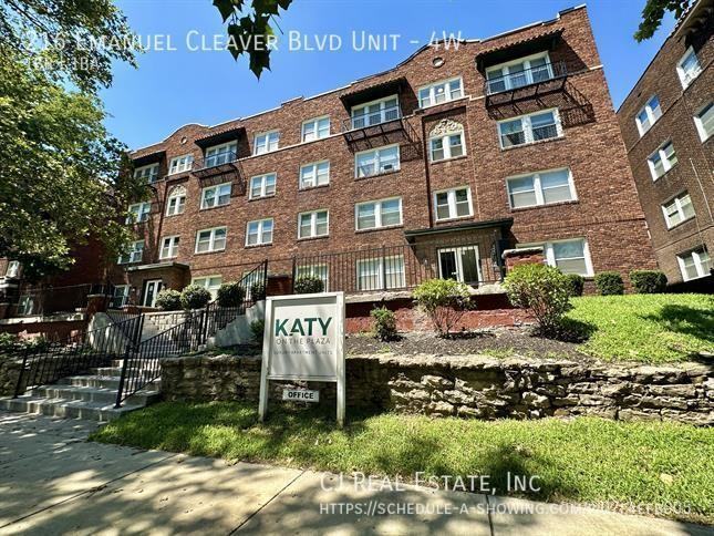 216 Emanuel Cleaver Ii Blvd #4W
