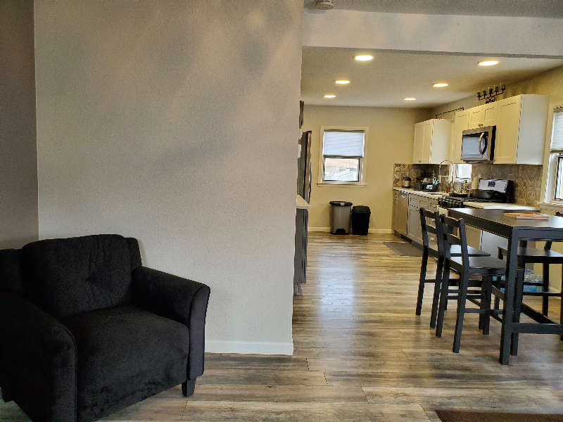 664 S Osceola St - Photo 4 of 13