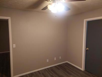 300 Wood St - Wood Cliff Manor - Photo 3 of 16