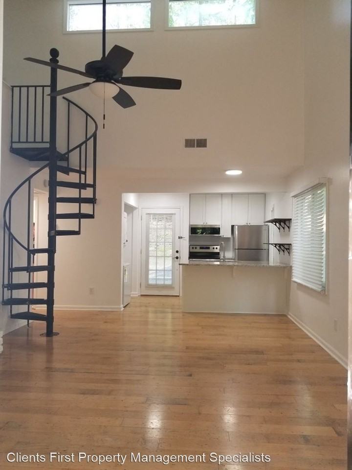 110 Indian Ridge Ct - Photo 2 of 19