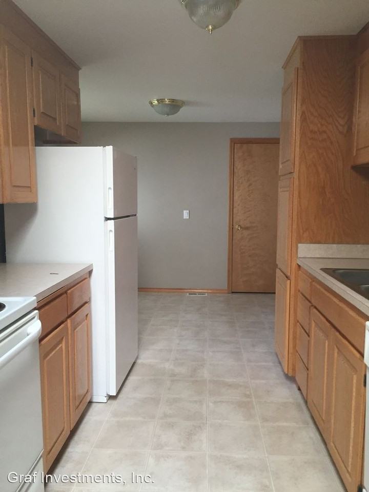 Cambridge 205 S. 81st Ave. - Photo 3 of 17