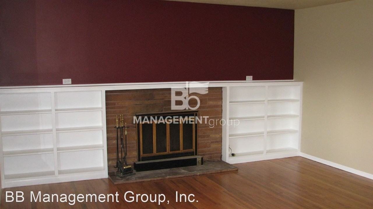 7340 Sw Hermoso Way - Photo 3 of 17