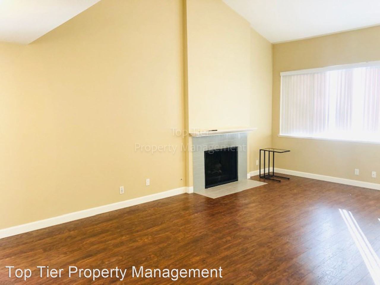 1871 Olmo Way - Photo 3 of 14