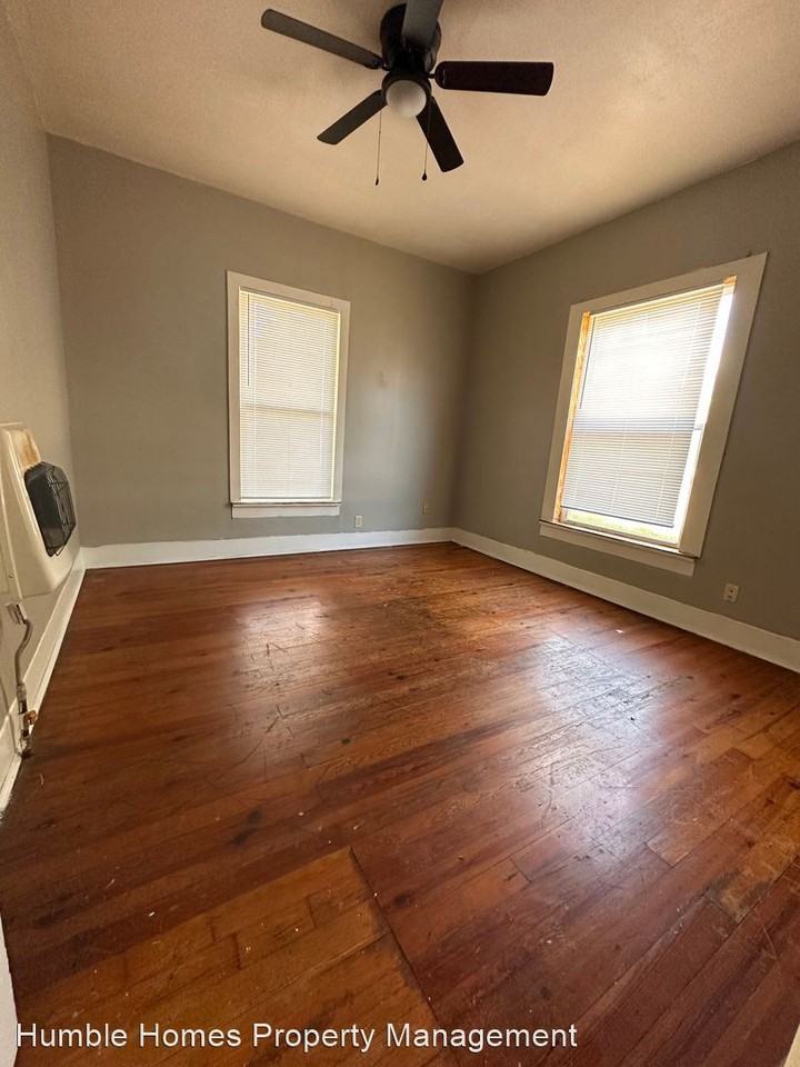 106 Grandview Ave - Photo 2 of 5