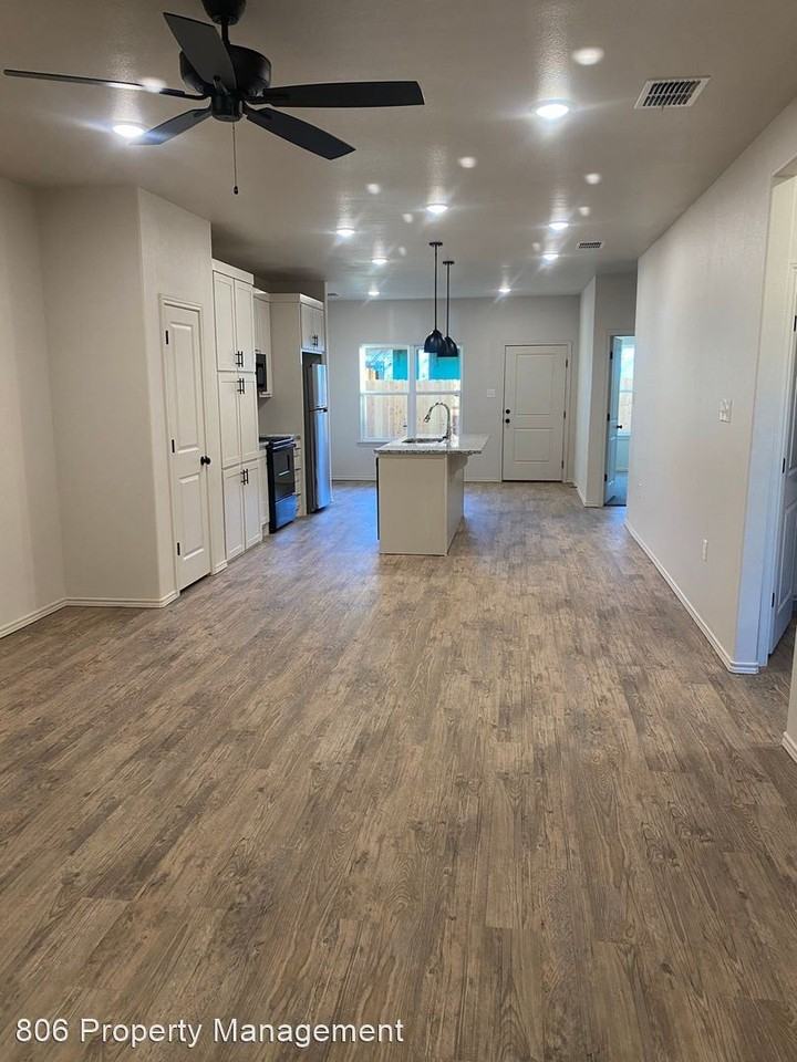 5509 Lehigh St - Photo 3 of 12