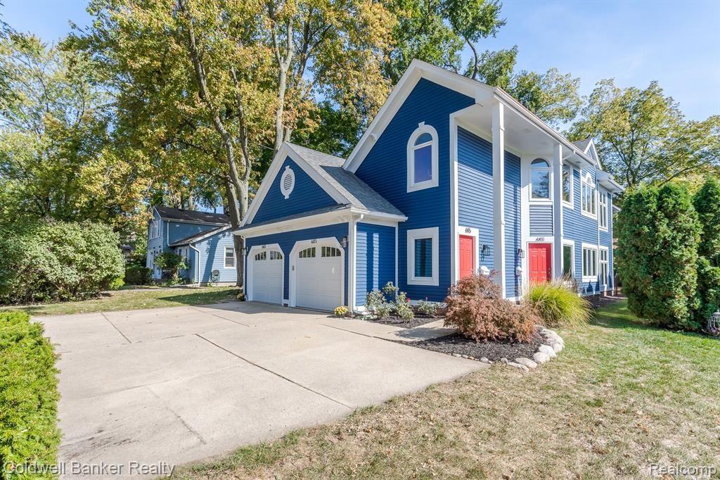 683 Deer St - Photo 2 of 27