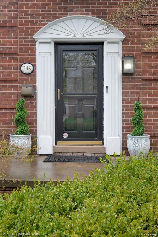 349 Merriweather Rd - Photo 3 of 21