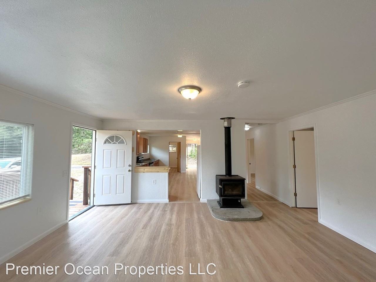 99288 S Bank Chetco River Rd - Photo 2 of 15