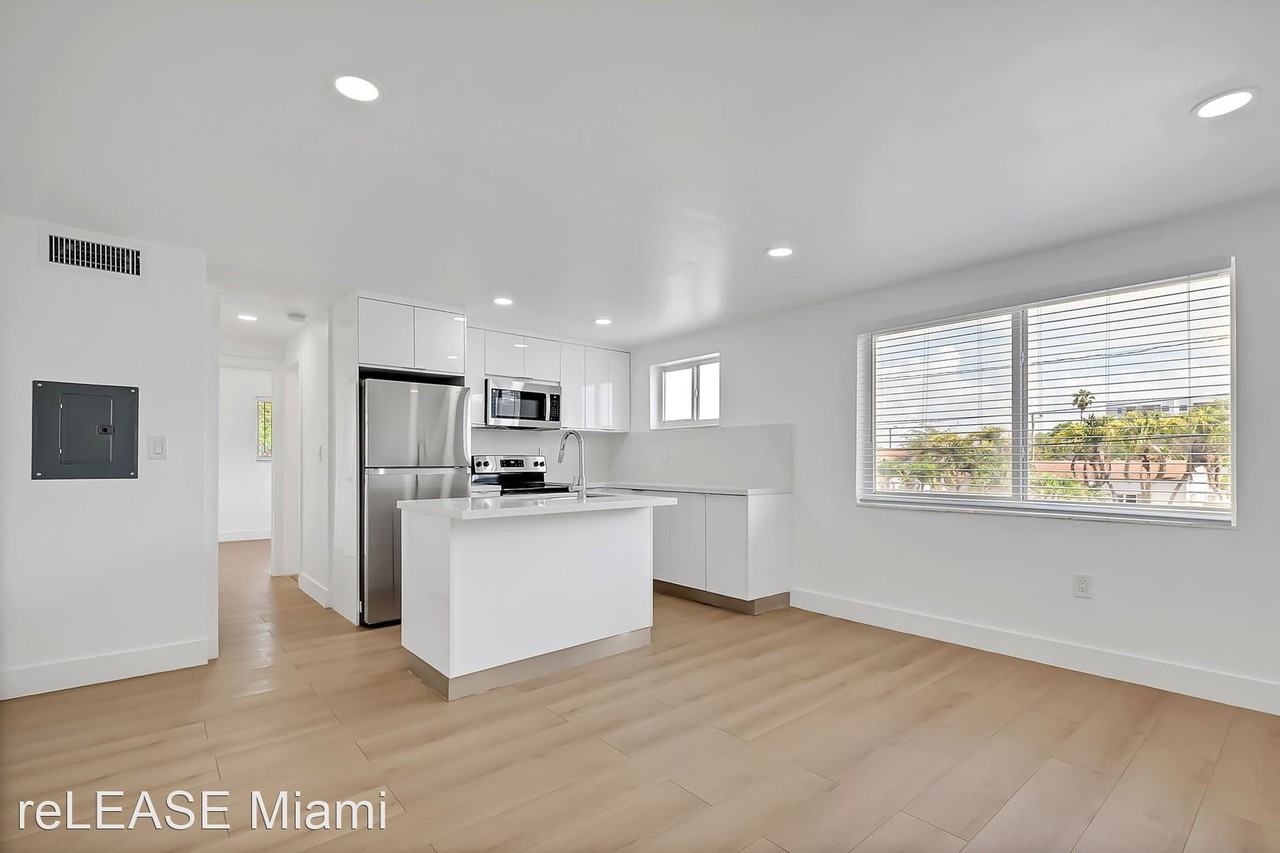 Brand New 2023 Renovated Building! 1 Bd/1 Ba, washer/dryer, stainless steel appliances, 1 parking space - Photo 2 of 25