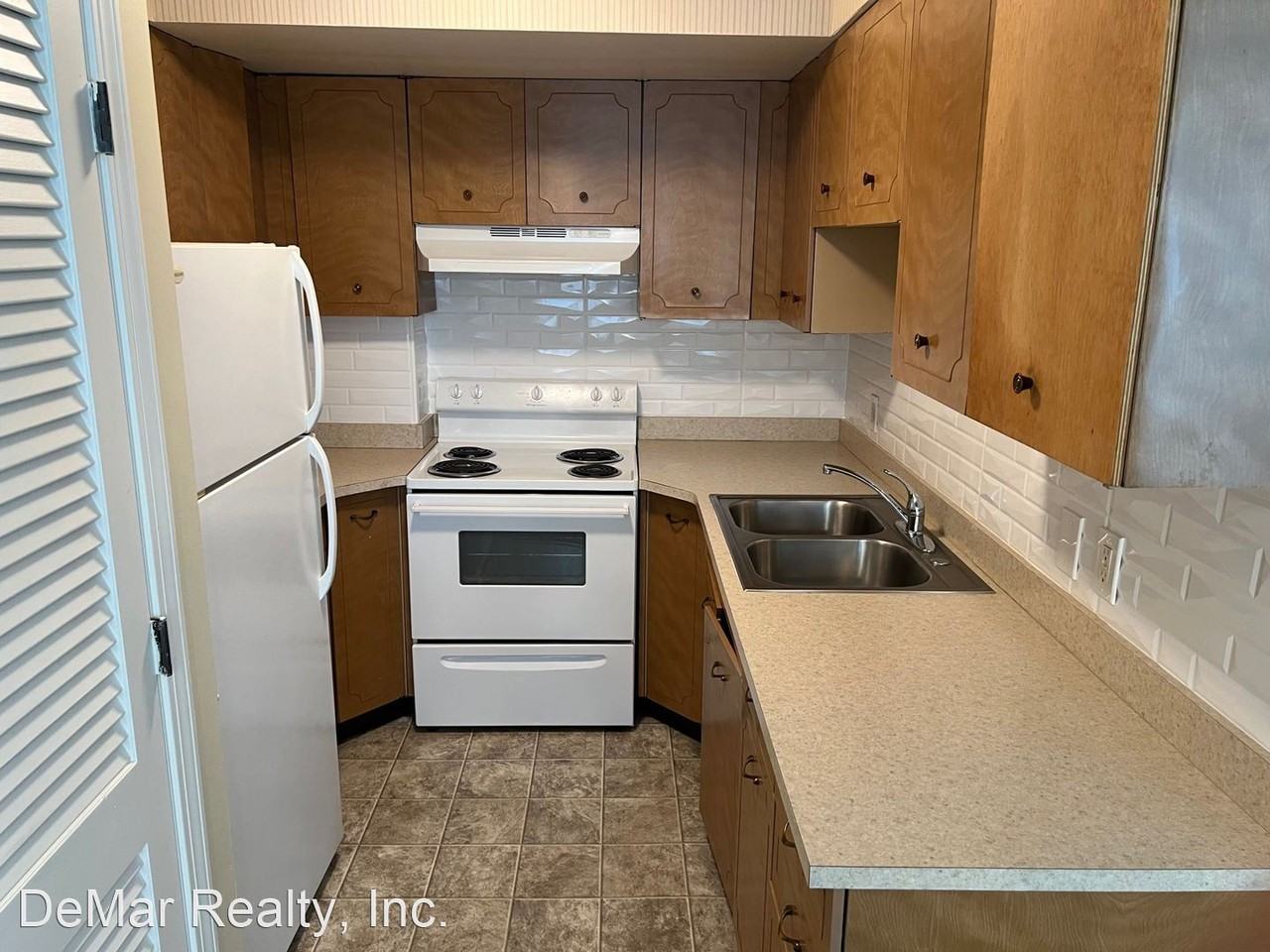 4100 Hillman Way - Photo 2 of 7