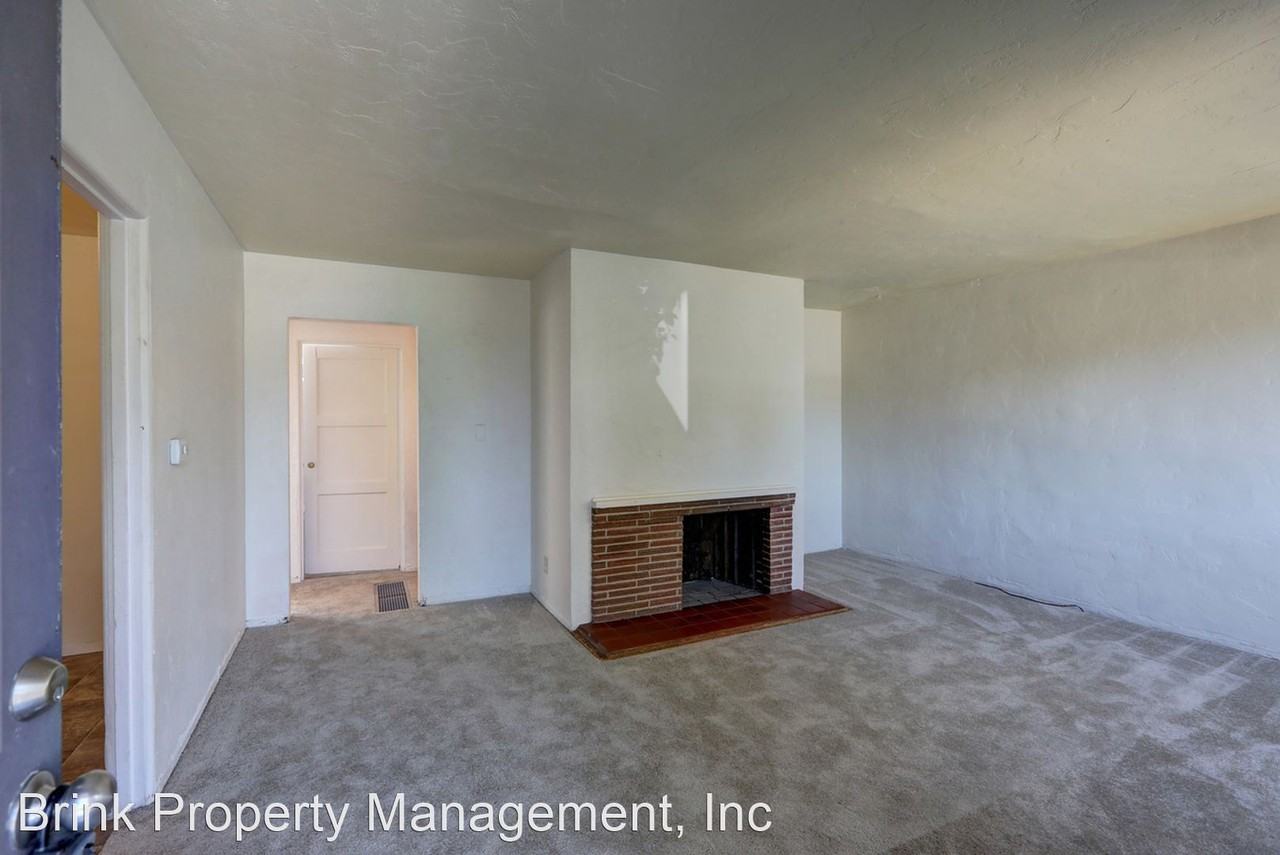 5225 S Mayflower St - Photo 3 of 17