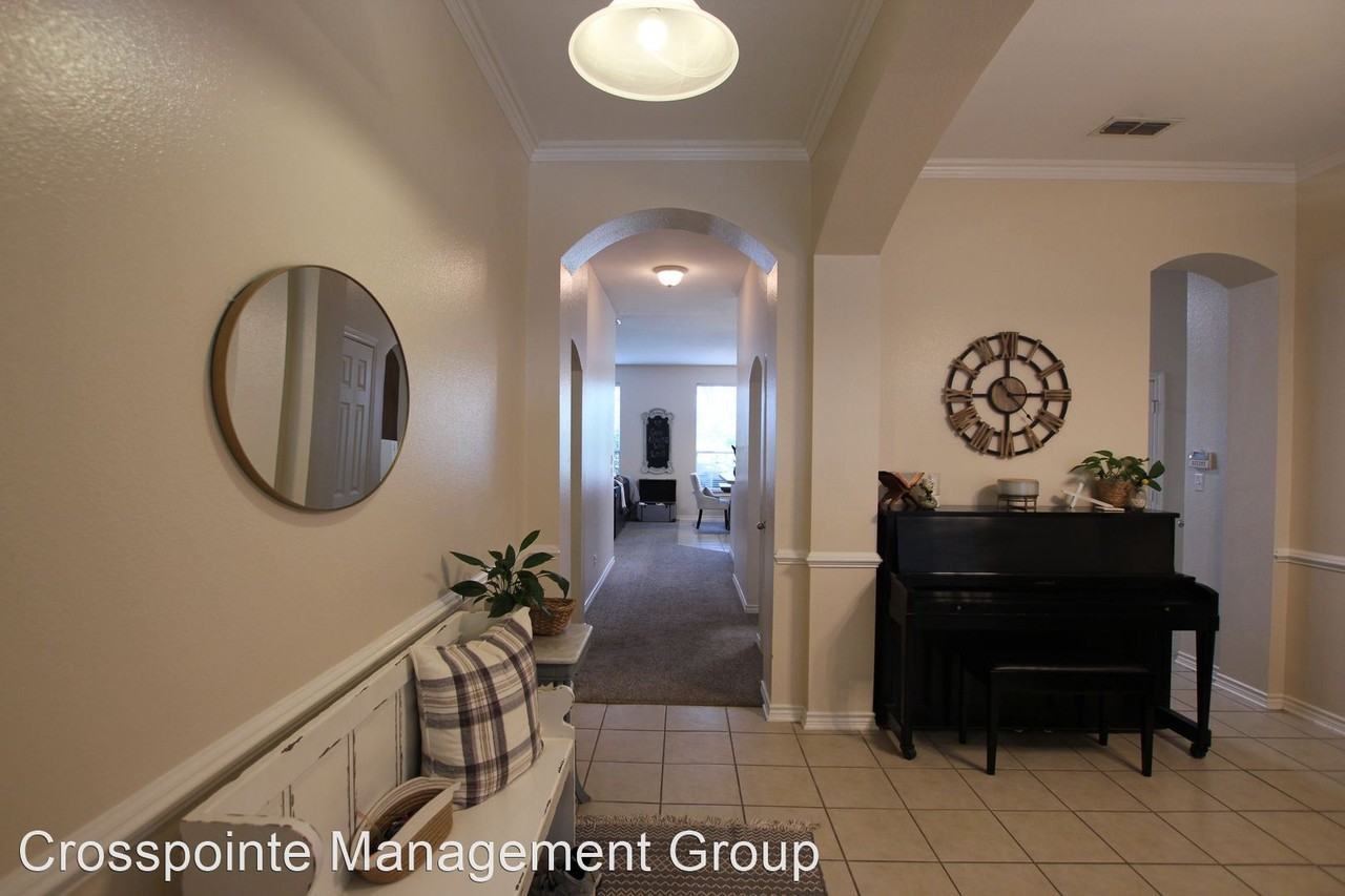 377 Molly Ln - Photo 2 of 31