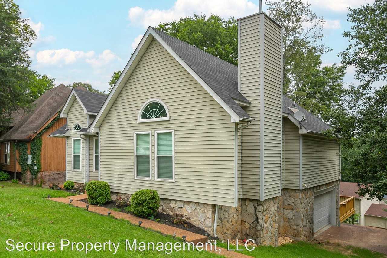 3256 E Lake Dr - Photo 2 of 40