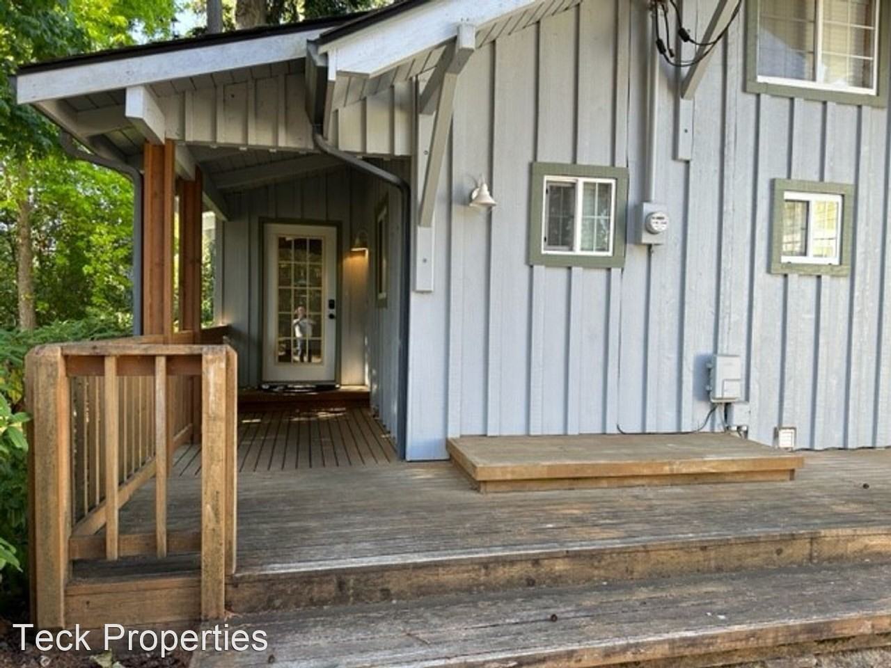 9815 Channel Dr Nw - Photo 3 of 17