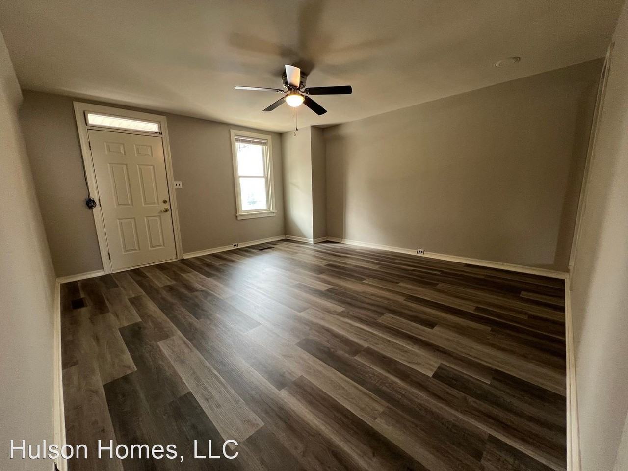 304 Maple St - Photo 3 of 8
