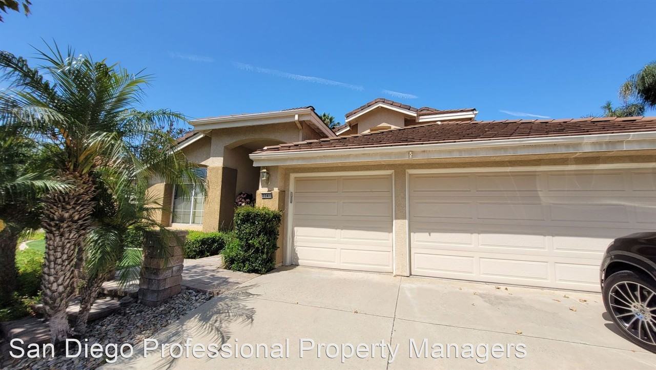 2241 Monarch Ridge Cir - Photo 2 of 50