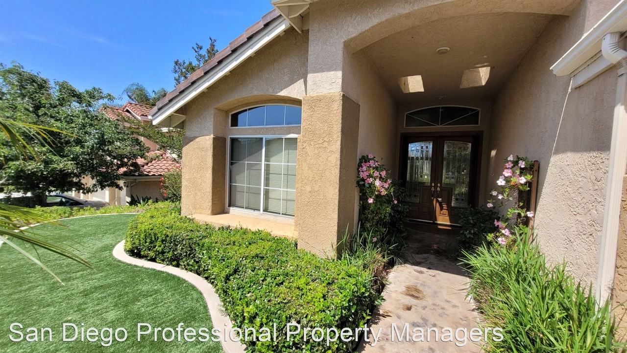 2241 Monarch Ridge Cir - Photo 3 of 50