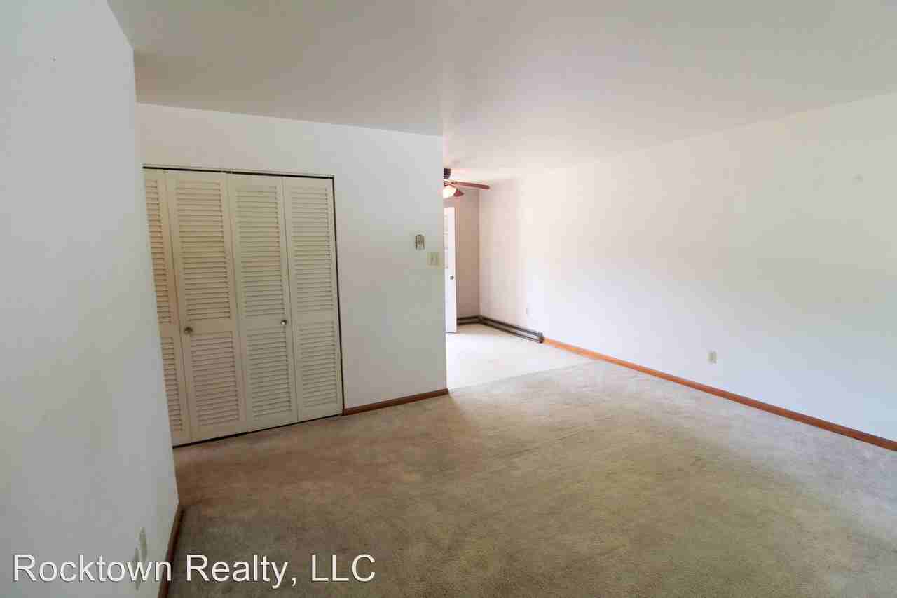 121 Atlantic Ave - Photo 2 of 7