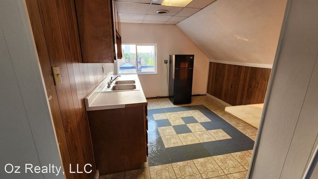 322 Euclid Ave Apartments in East Toledo, Toledo, OH 43605 Zumper