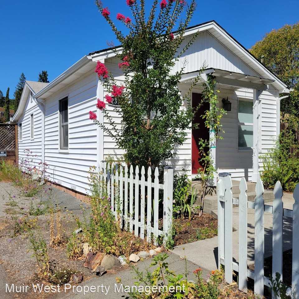 2379 Buena Vista Ave - Photo 2 of 21