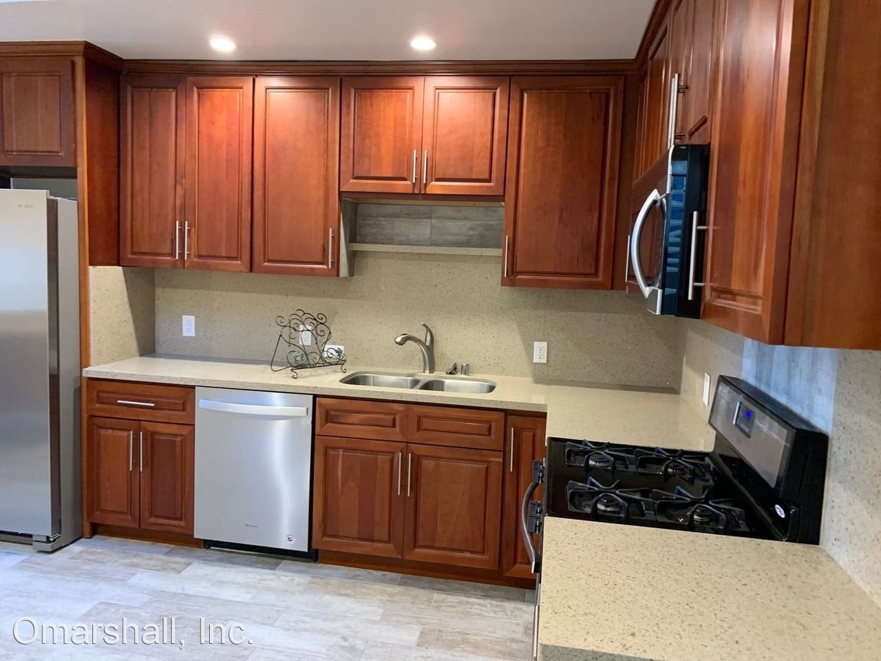 110 Elm Ave - Photo 2 of 10