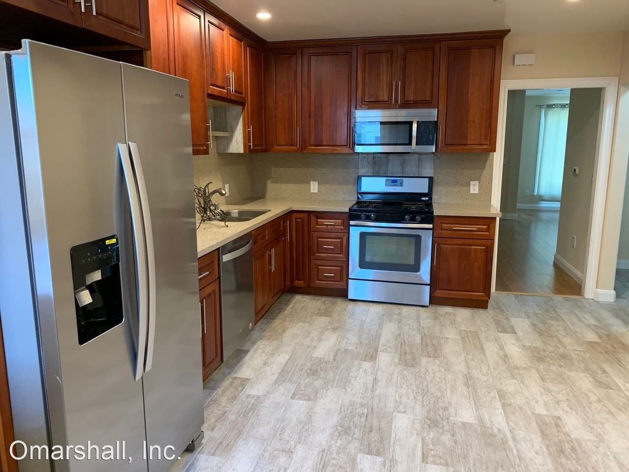 110 Elm Ave - Photo 3 of 10