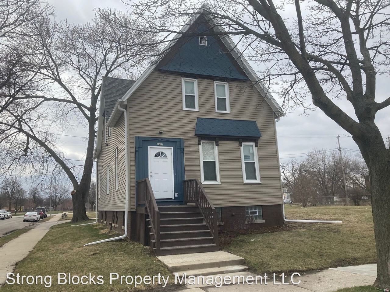 1901 W Monroe St - Photo 2 of 31