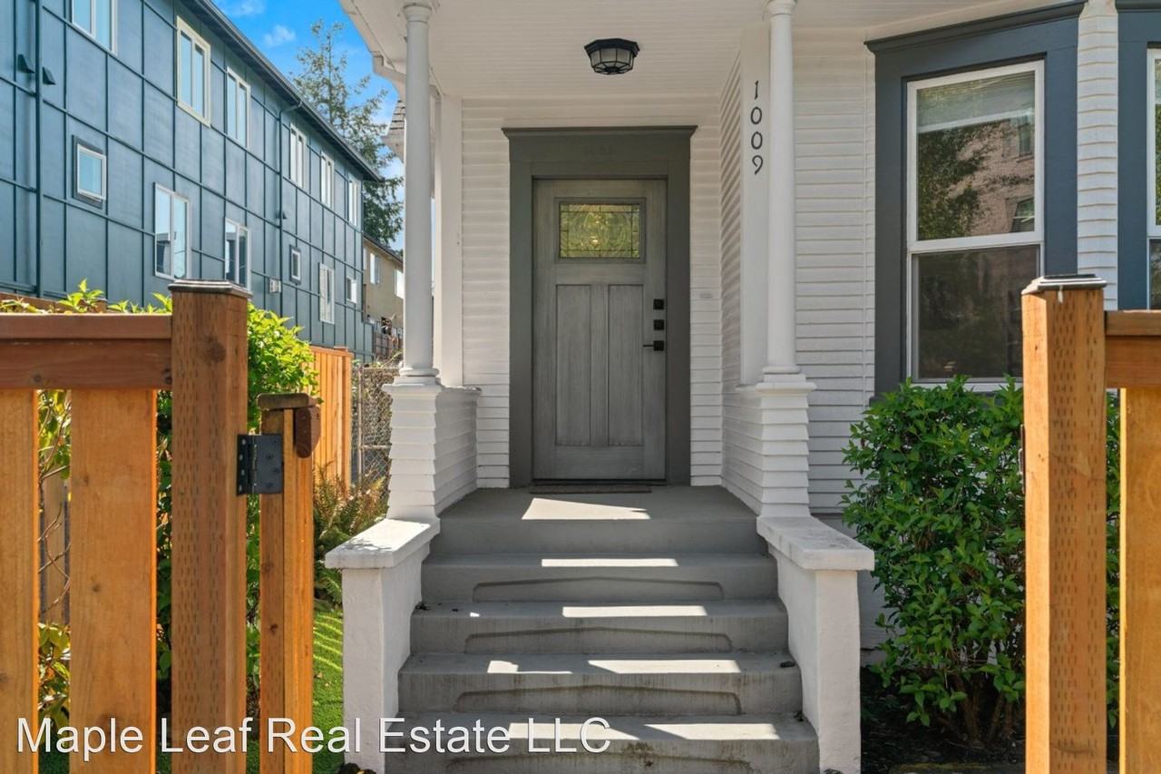 1009 E Thomas St - Photo 2 of 23