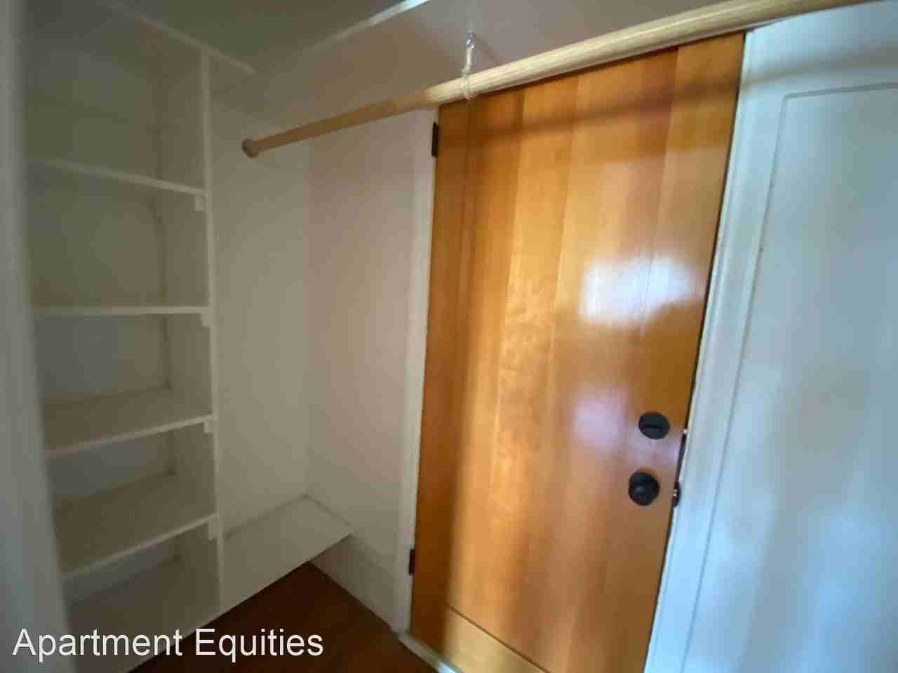 465 North Spaulding Avenue - Photo 3 of 45