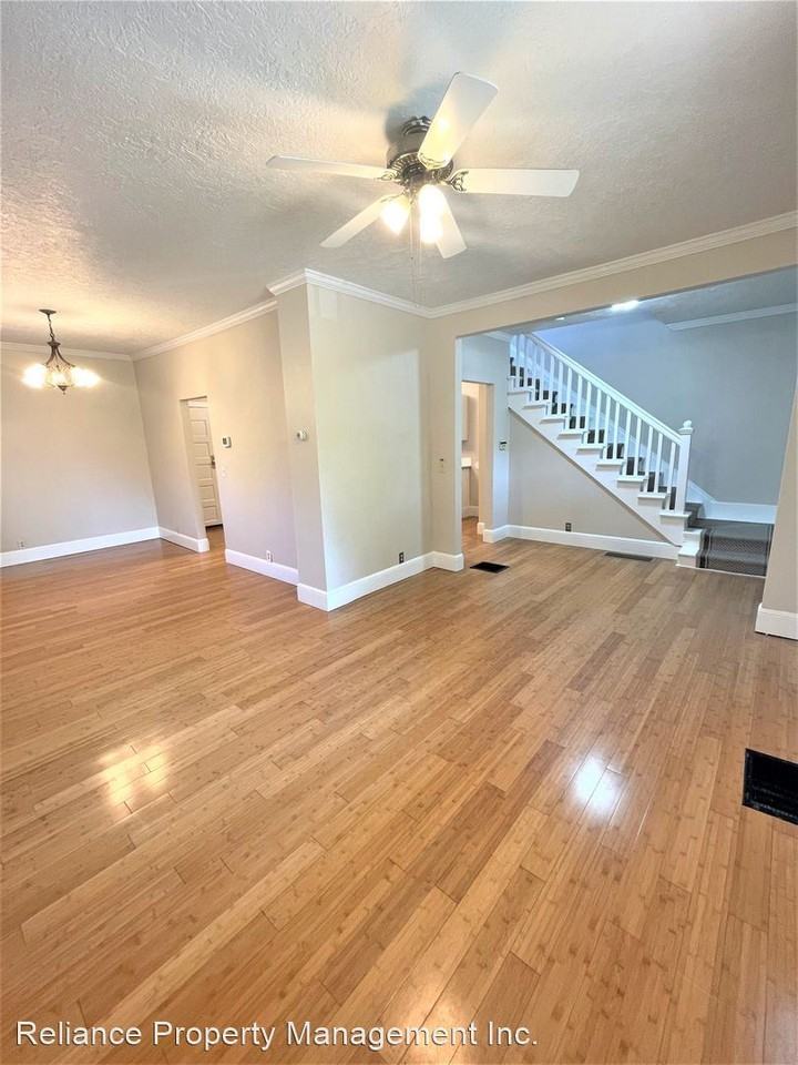 3802 Ne Cleveland Ave - Photo 3 of 30
