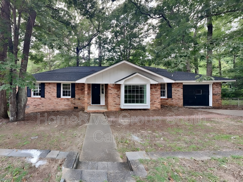 2380 Springvalley Dr - Photo 2 of 28