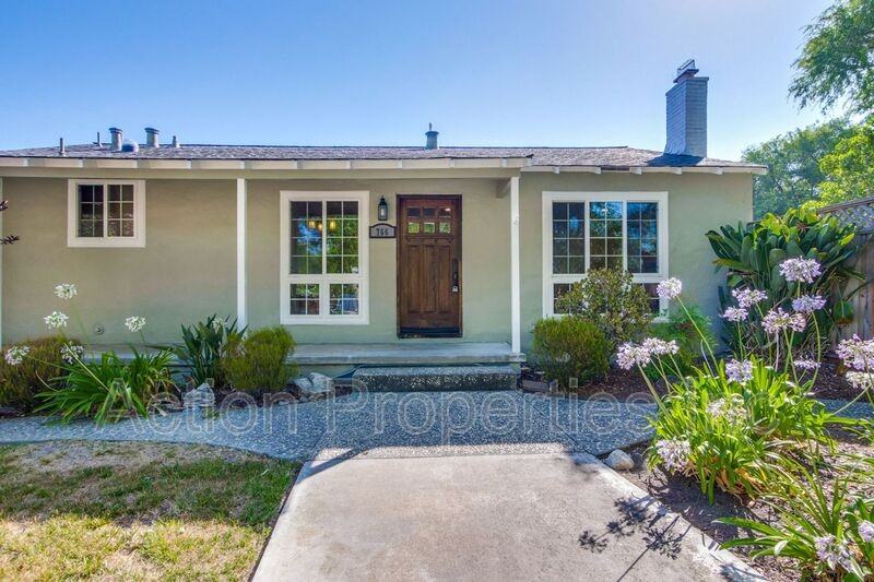 766 N Redwood Ave - Photo 2 of 49