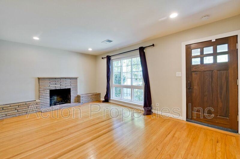 766 N Redwood Ave - Photo 3 of 49