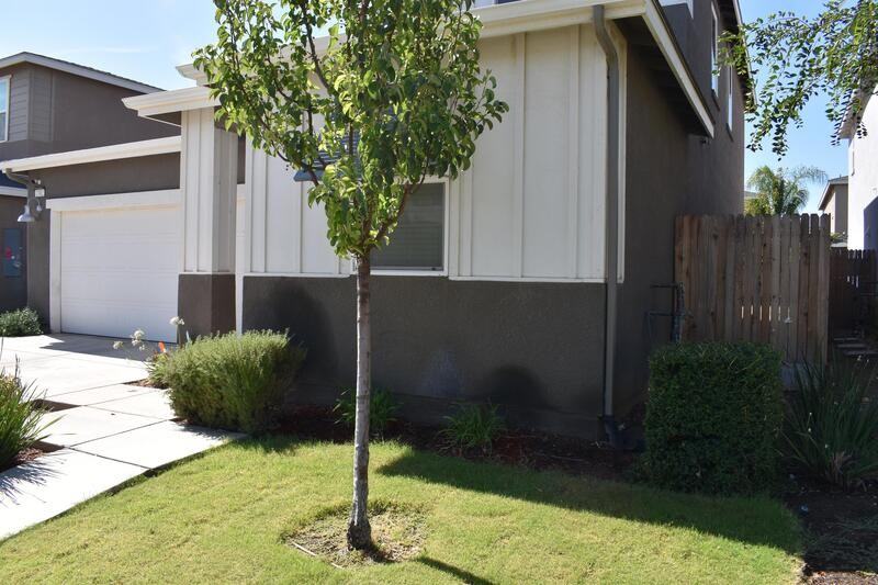 2382 Explorador Dr - Photo 3 of 41