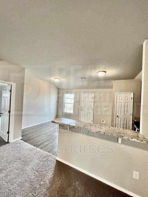 10429 Nw 19th St - Photo 7 of 21