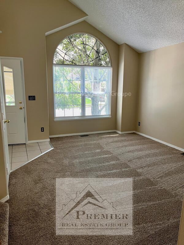 6739 Wagon Ridge Dr - Photo 3 of 17