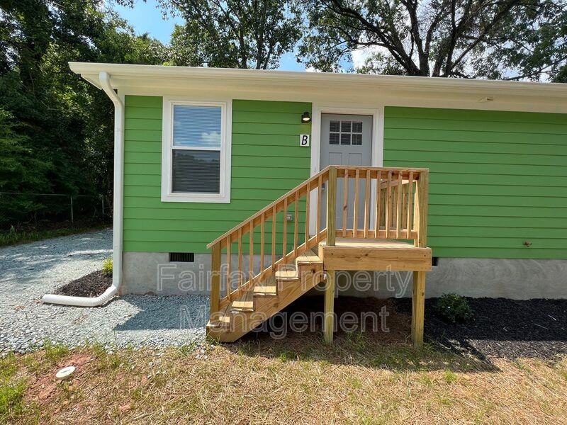 223 N Briggs Ave #B - Photo 2 of 19